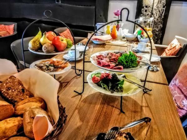 Burg Wassenberg Otel Dış mekan fotoğraf