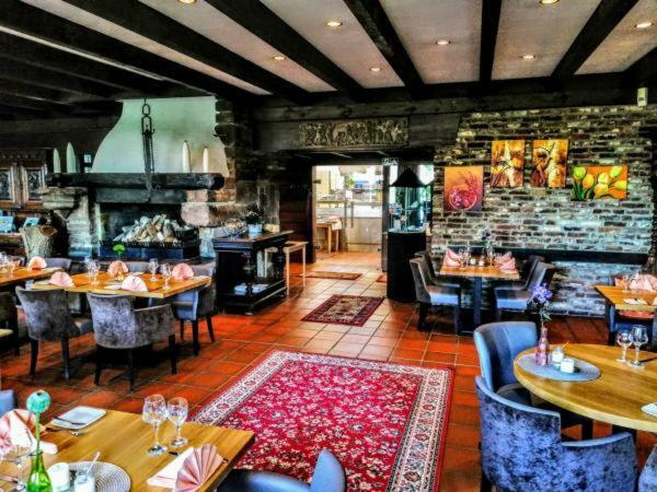 Burg Wassenberg Otel Dış mekan fotoğraf