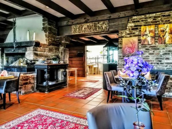 Burg Wassenberg Otel Dış mekan fotoğraf