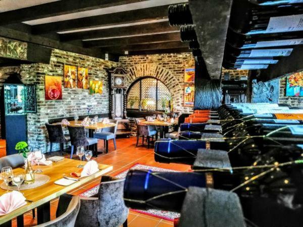Burg Wassenberg Otel Dış mekan fotoğraf