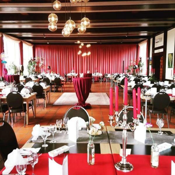 Burg Wassenberg Otel Dış mekan fotoğraf
